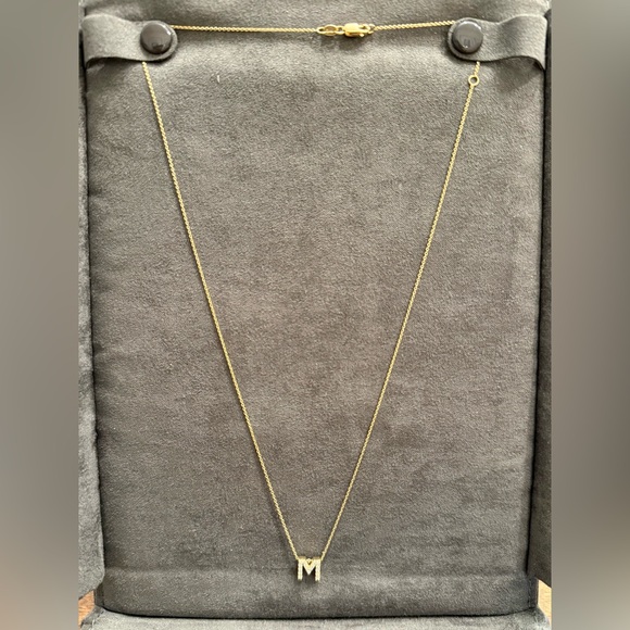 Roberto Coin 18K Yellow Gold and Diamond Initial ‘M’ Pendant Necklace - Picture 1 of 6